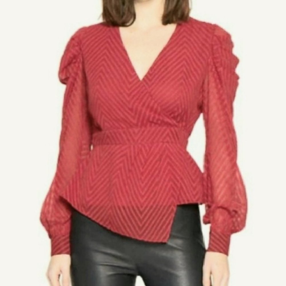 Walter Baker Belinda Top Raspberry Medium NWT‎